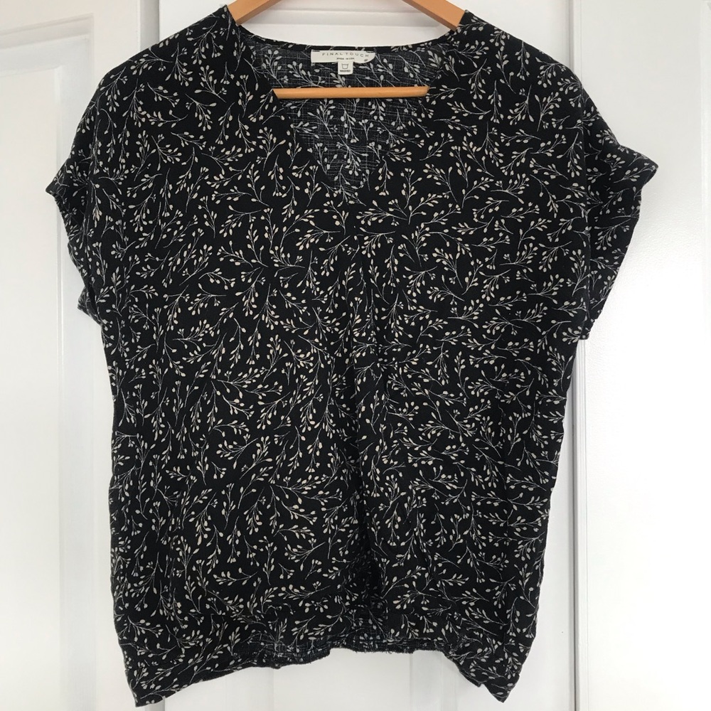 Floral Black & White wrap top